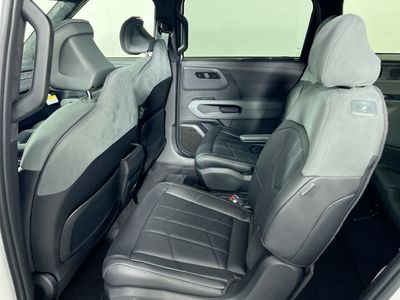 2027 Kia Telluride - Photo 25