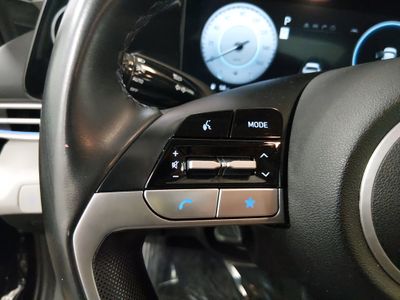 2024 Hyundai Elantra — photo 12 view