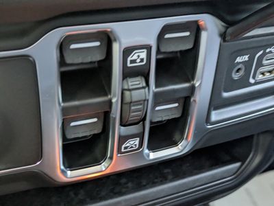 2026 Jeep Wrangler — photo 20 view