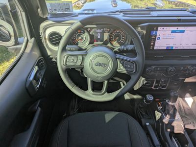 2026 Jeep Wrangler — photo 14 view