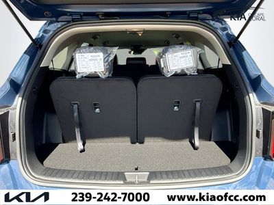 2026 Kia Sorento — photo 11 view