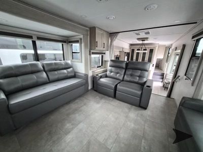 2026 Grand Design Solitude - Photo 9