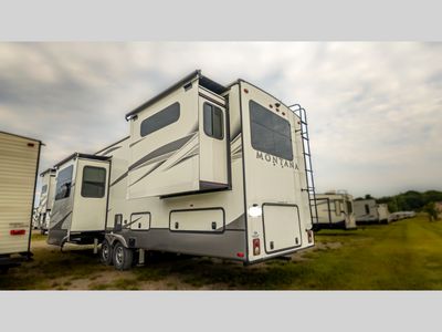 2020 Keystone Montana - Photo 4