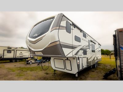 2020 Keystone Montana - Photo 9