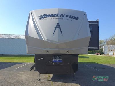 2026 Grand Design Momentum — side profile view
