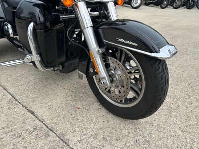 2022 Harley-Davidson Tri Glide Ultra - Photo 3