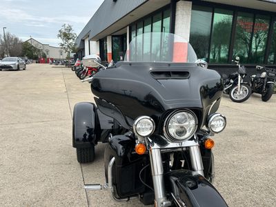 2022 Harley-Davidson Tri Glide Ultra - Photo 2