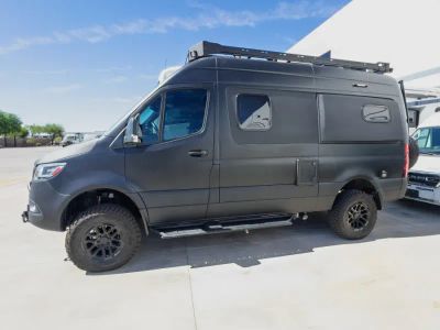 2025 Winnebago REVEL — photo 17 view