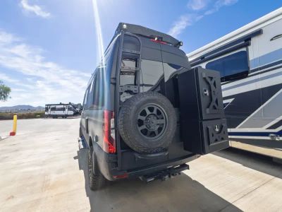 2025 Winnebago REVEL — photo 19 view