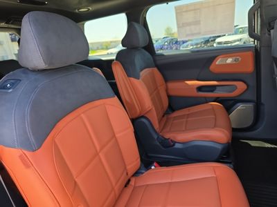 2027 Kia Telluride Hybrid - Photo 14