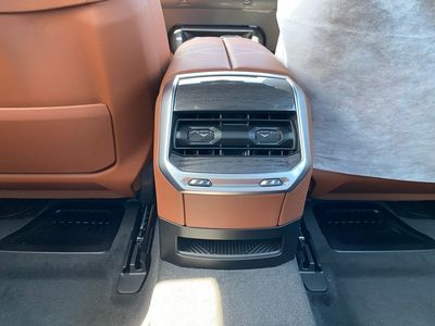 2026 BMW 7 Series - Photo 10