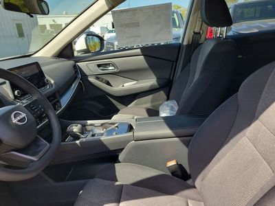 2026 Nissan Rogue — photo 8 view