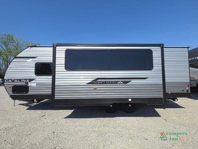 2026 Coachmen RV Catalina Summit Series 8 - Photo 4