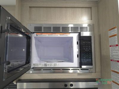 2026 Coachmen RV Catalina Summit Series 8 - Photo 32