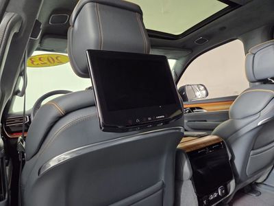 2023 Jeep Grand Wagoneer - Photo 29