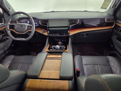 2023 Jeep Grand Wagoneer - Photo 35