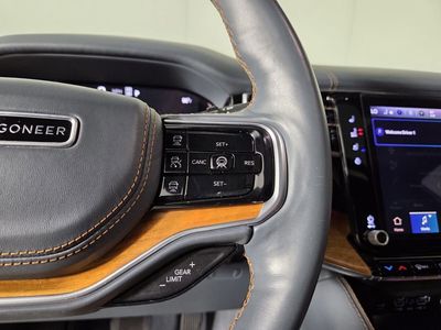 2023 Jeep Grand Wagoneer - Photo 17
