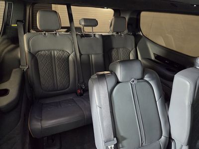 2023 Jeep Grand Wagoneer - Photo 37