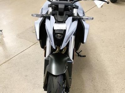 2024 Suzuki GSX-8S - Photo 6