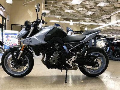 2024 Suzuki GSX-8S - Photo 12