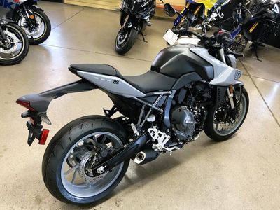 2024 Suzuki GSX-8S - Photo 8