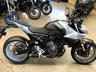2024 Suzuki GSX-8S - Photo 10