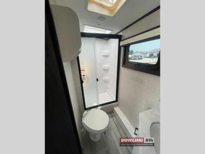 2024 White Hawk 29BH — photo 21 view
