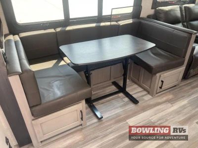 2024 White Hawk 29BH — photo 10 view