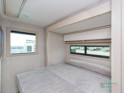 2025 Tiffin Motorhomes Wayfarer - Photo 13