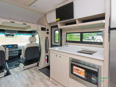 2025 Tiffin Motorhomes Wayfarer - Photo 10