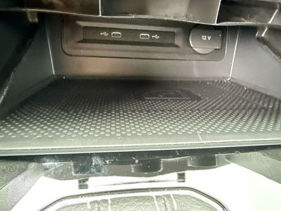 2023 Volkswagen Atlas Cross Sport - Photo 30