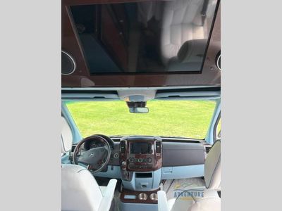2018 Grand Coach - Photo 2