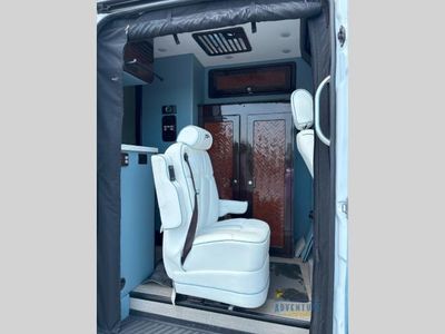 2018 Grand Coach - Photo 3