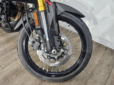2025 Suzuki V-STROM 800DE - Photo 9