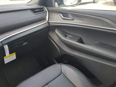 2026 Jeep Grand Cherokee — photo 20 view