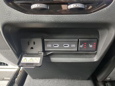 2026 Jeep Grand Cherokee — photo 17 view