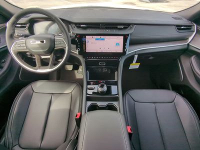 2026 Jeep Grand Cherokee — photo 18 view
