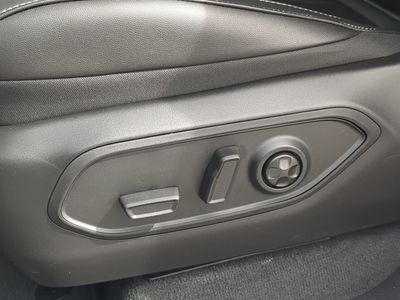 2026 Jeep Grand Cherokee — photo 23 view
