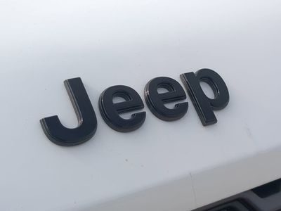 2026 Jeep Grand Cherokee — photo 13 view