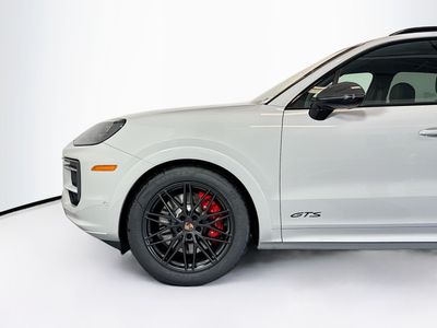 2026 Porsche Cayenne - Photo 29