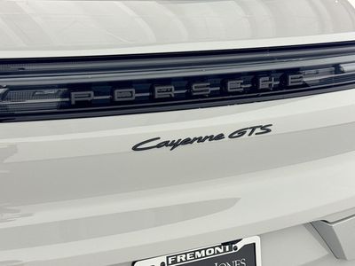 2026 Porsche Cayenne - Photo 26