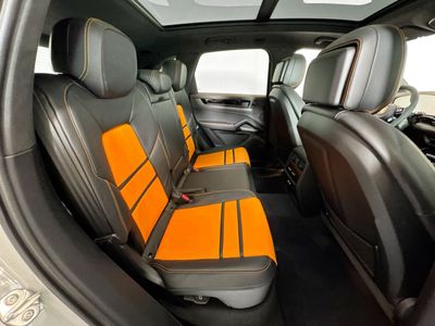 2026 Porsche Cayenne - Photo 24