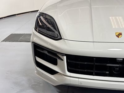 2026 Porsche Cayenne - Photo 28
