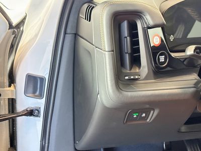 2026 Porsche Cayenne - Photo 13