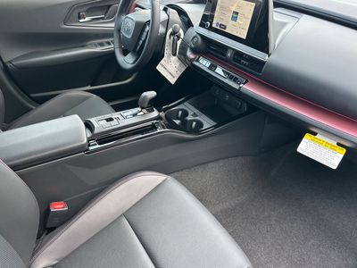 2026 Toyota Prius Plug-in Hybrid — photo 17 view