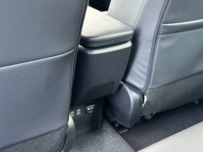 2026 Toyota Prius Plug-in Hybrid — photo 14 view