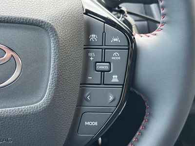 2026 Toyota Prius Plug-in Hybrid — photo 27 view