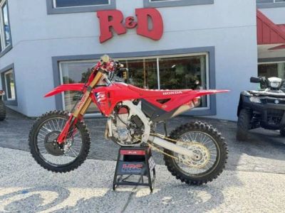 2026 Honda® CRF450RWE — front three-quarter view