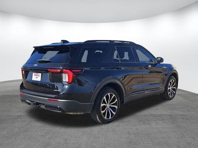 2025 Ford Explorer - Photo 4