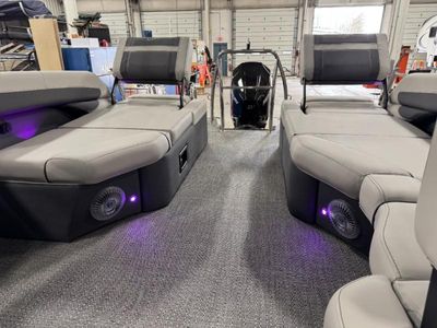 2025 Barletta Boats Cabrio Mid-Lounge - Photo 12